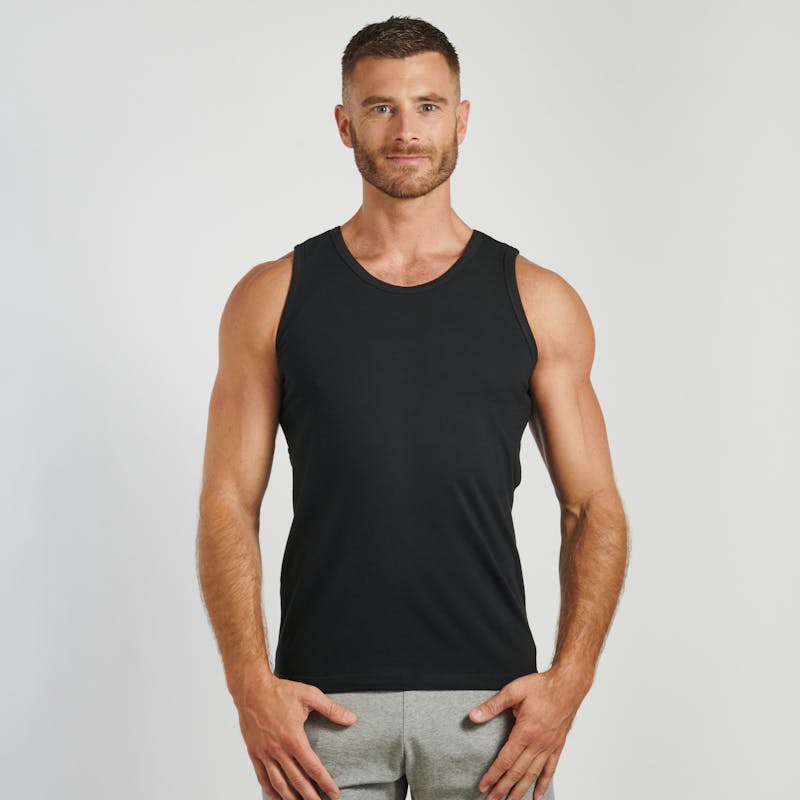 Black tank-top - Essential