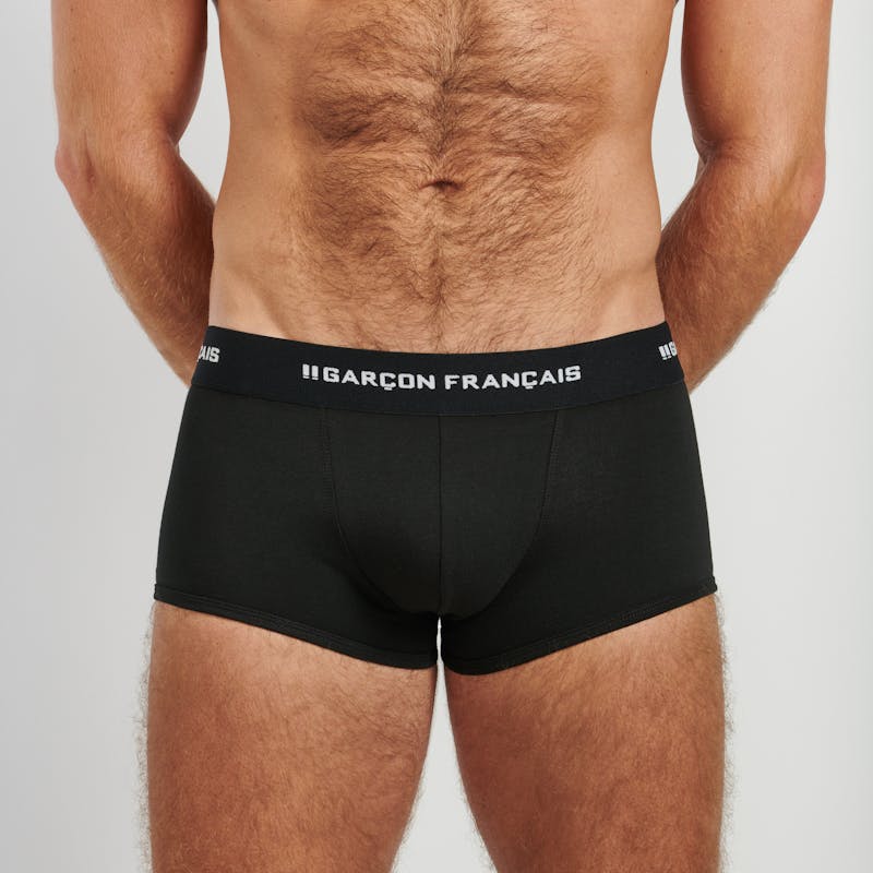 Black trunk Essential