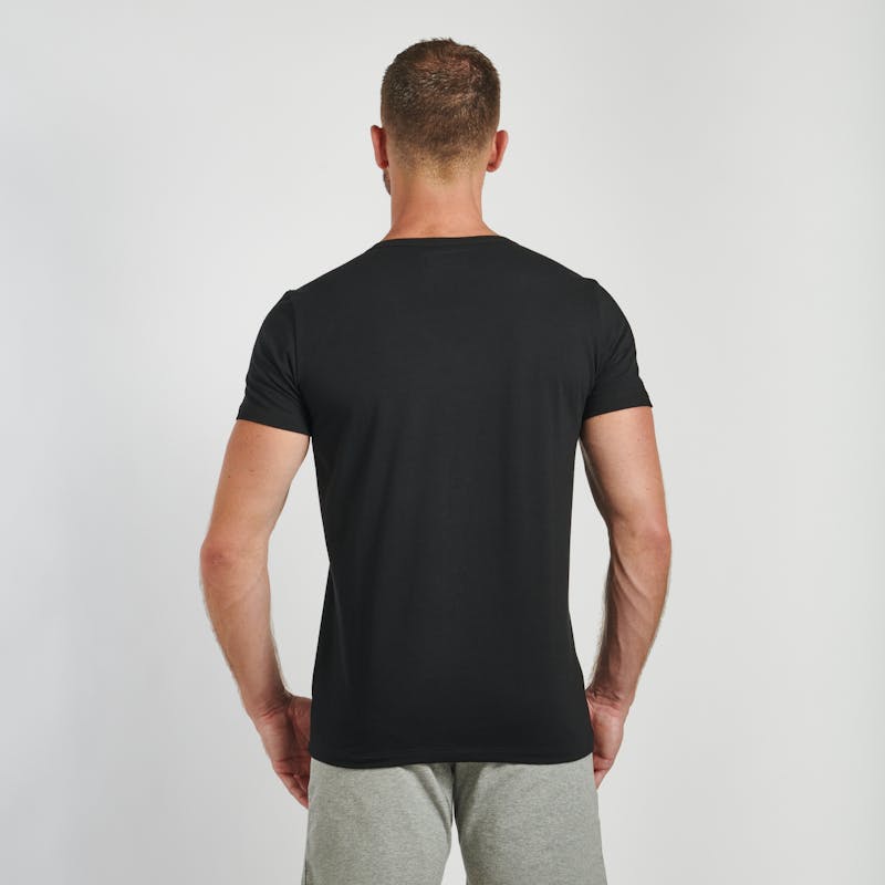 Black t-shirt V-neck - Essential